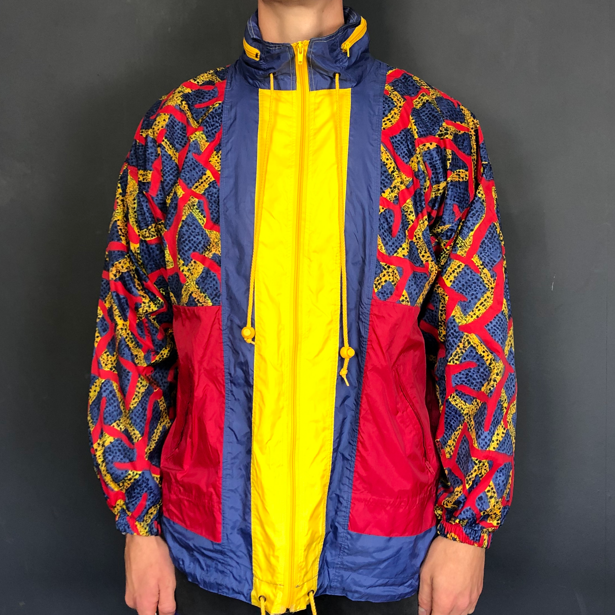 VINTAGE CRAZY PRINT RAIN JACKET - Large - Vintique Clothing