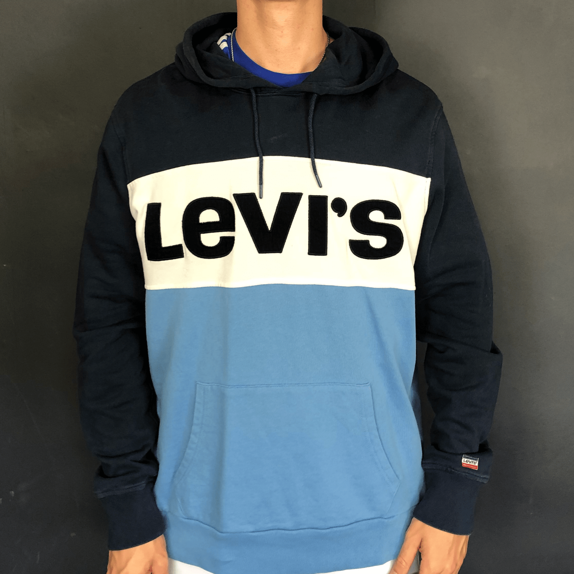 Levi's Spellout Sweatshirt - Large - Vintique Clothing