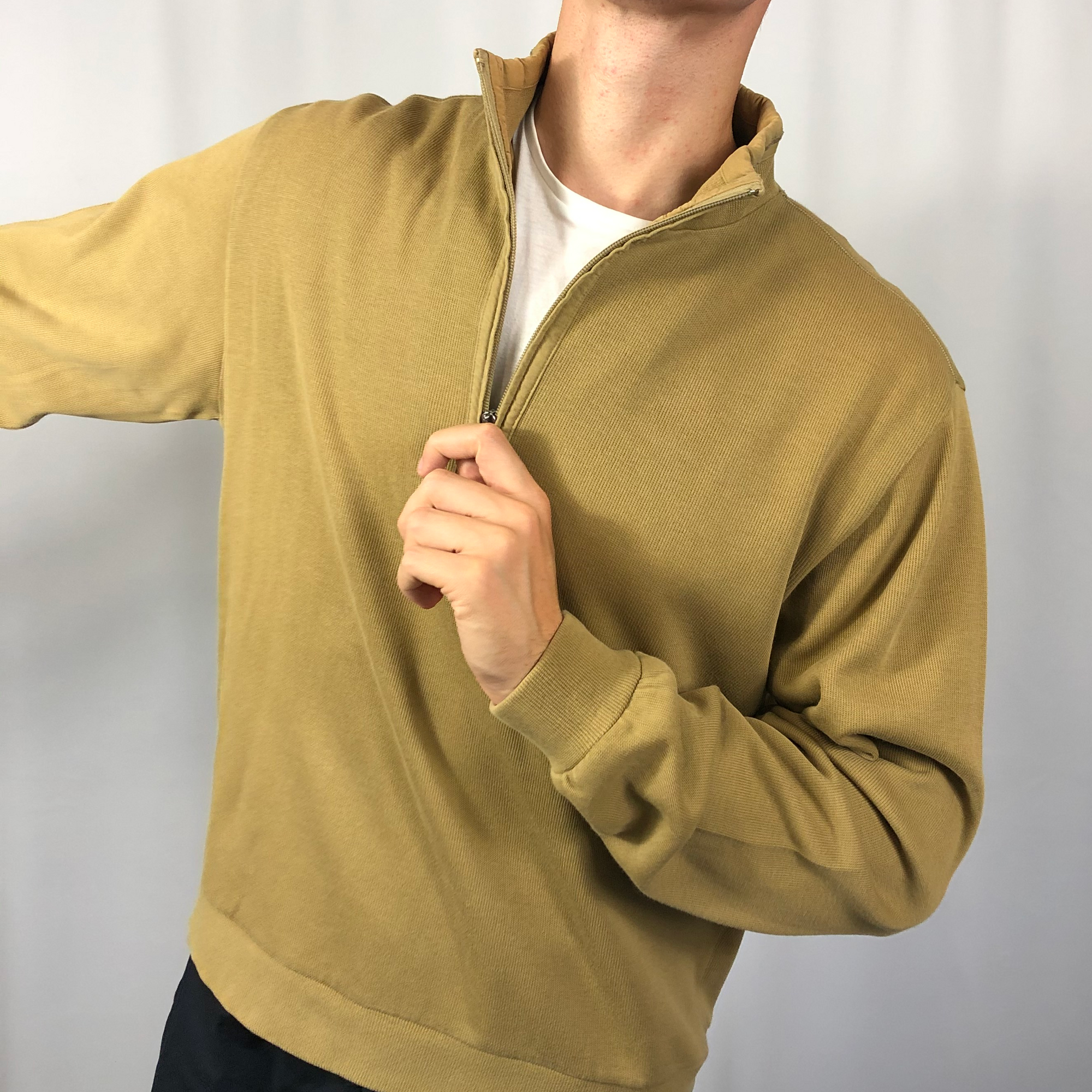 Vintage Hugo Boss 1/4 Zip Sweatshirt in Beige - Large - Vintique Clothing