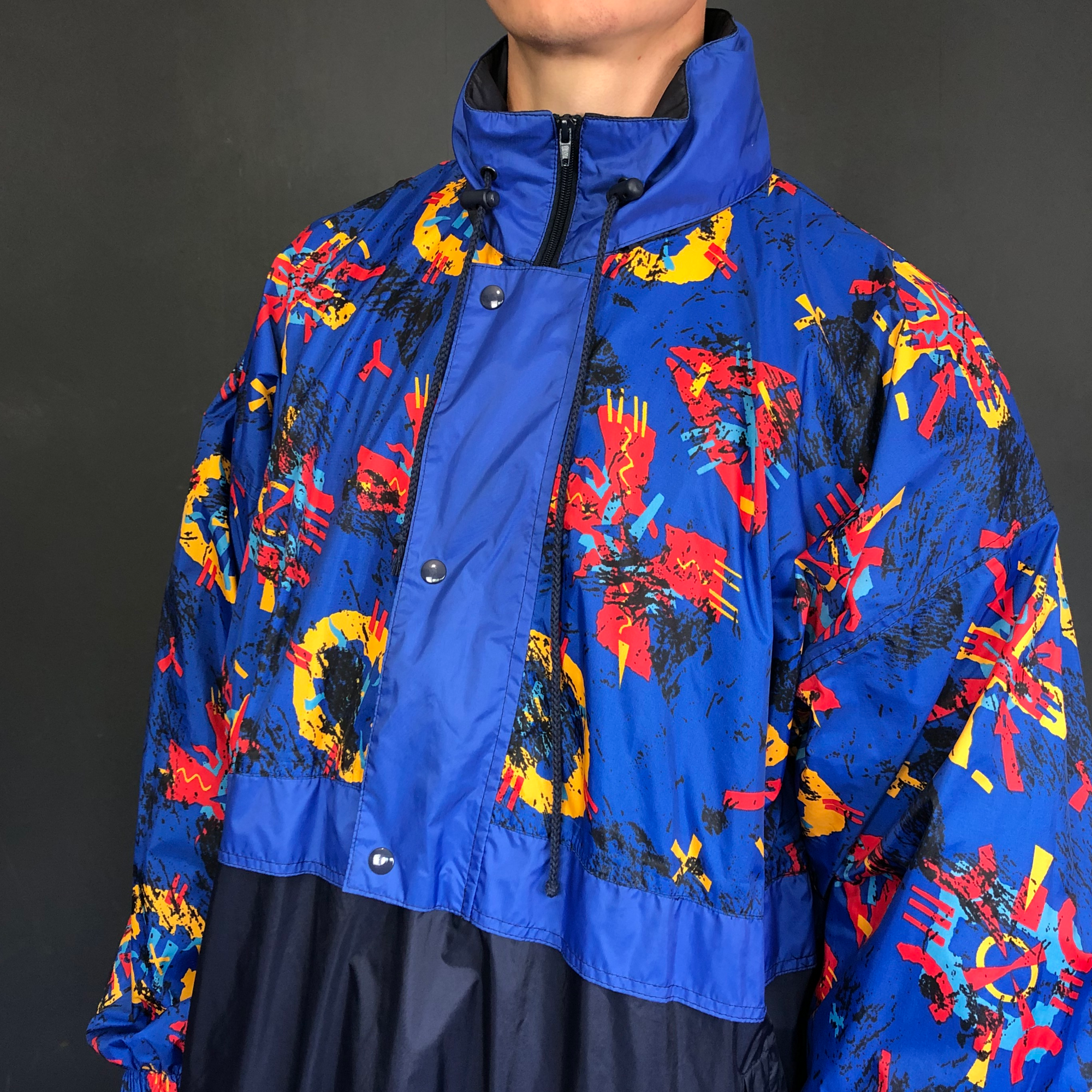 VINTAGE CRAZY PRINT RAIN JACKET - Large - Vintique Clothing